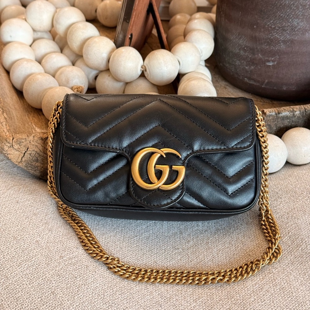 Authentic Gucci Calfskin Matelasse Shoulder Bag